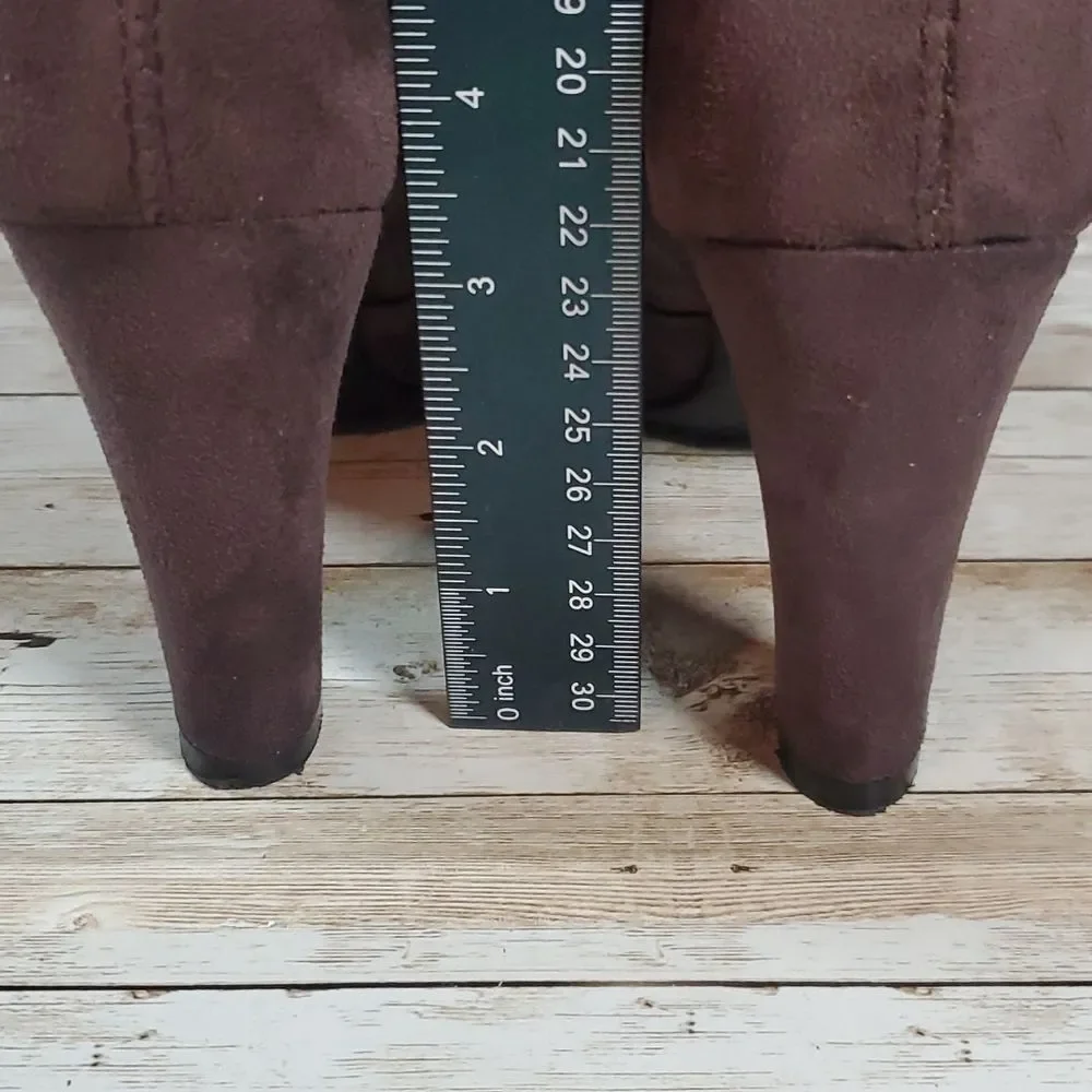 UNISA Sarana Faux‎ Suede Over The Knee Heeled Rich Brown Boots Size 7½